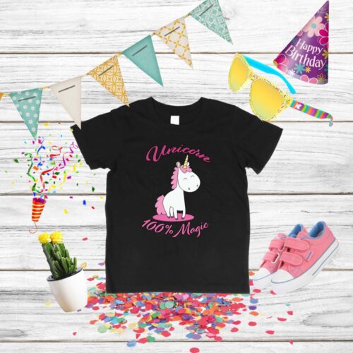 Tricou negru cu unicorn și accesorii aniversare